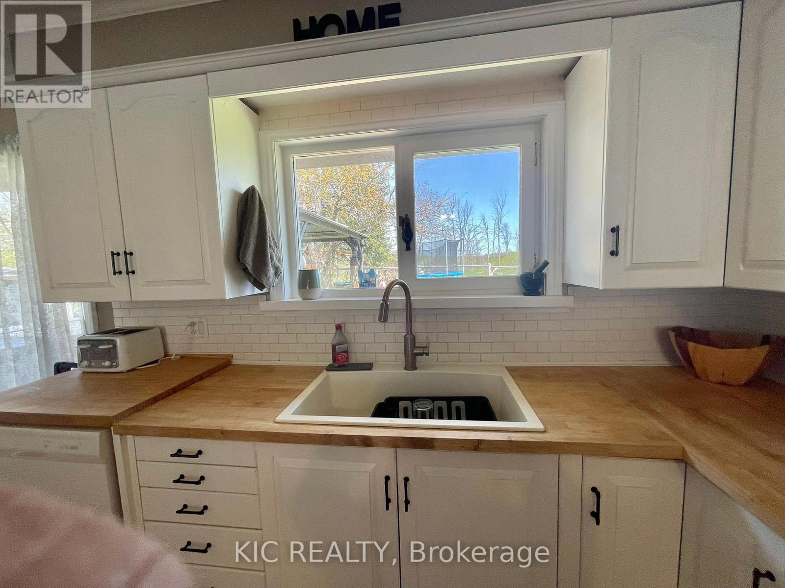 Photo 27 of 11 Mclean Avenue, Havelockbelmontmethuen ON