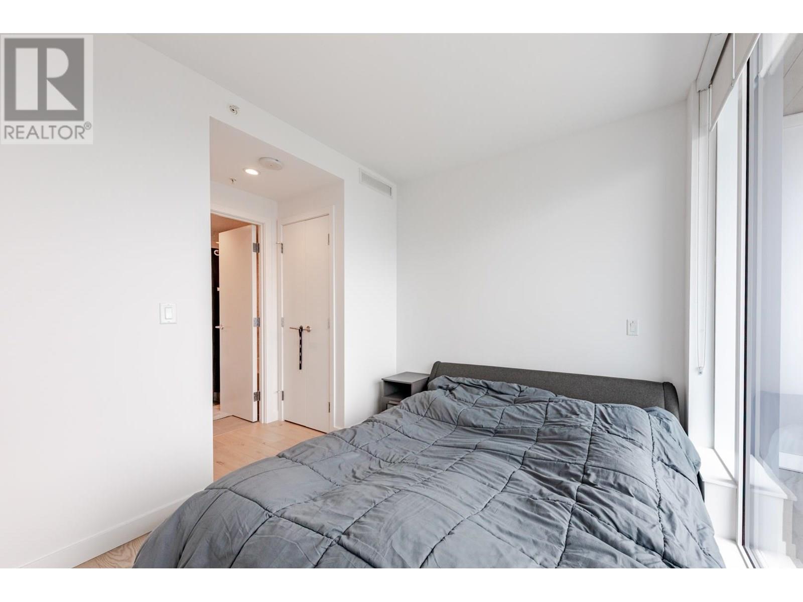 Photo 8 of 3905 6000 Mckay Avenue, Burnaby BC