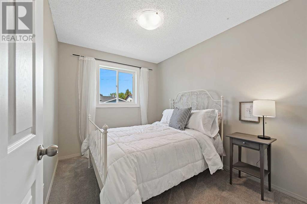 Single Family House 4 Level for Sale in  Cedarille Drive SW Cedarbrae Calgary 