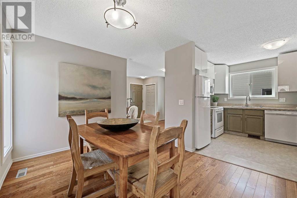 Single Family House 4 Level for Sale in  Cedarille Drive SW Cedarbrae Calgary 
