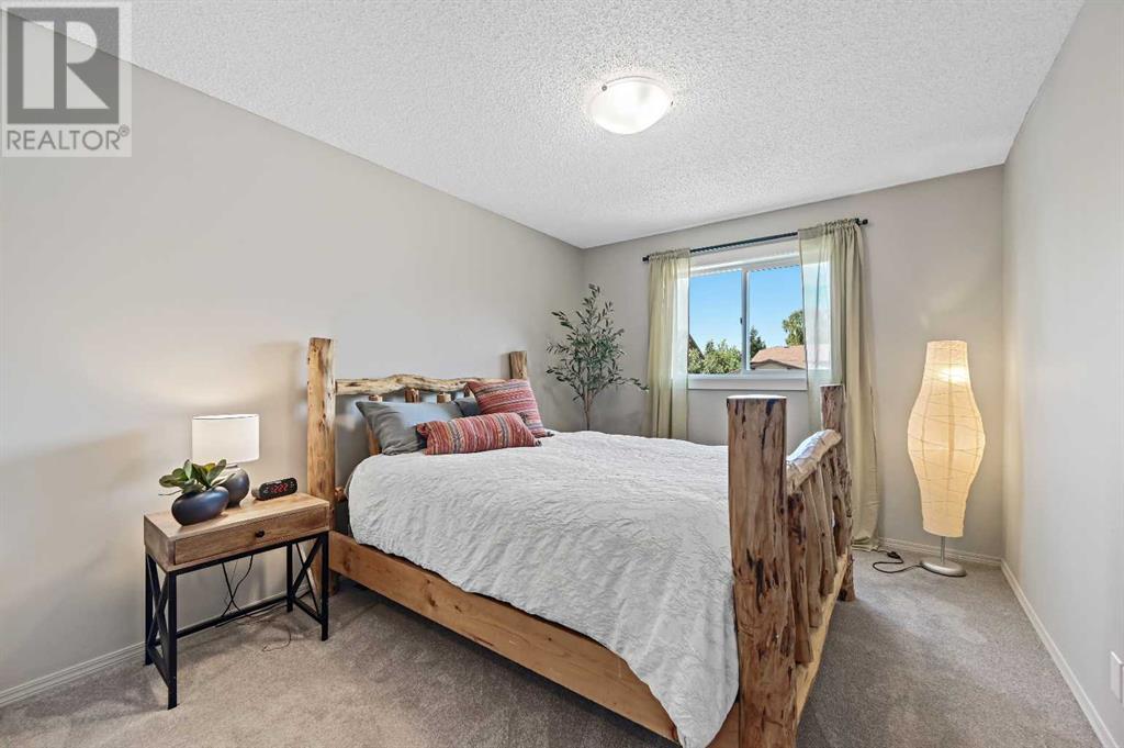 Single Family House 4 Level for Sale in  Cedarille Drive SW Cedarbrae Calgary 