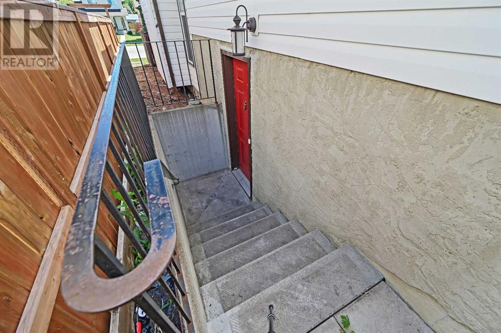 Single Family House 4 Level for Sale in  Cedarille Drive SW Cedarbrae Calgary 