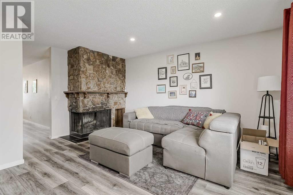 Single Family House Bi-level for Sale in  Falconridge Place NE Falconridge Calgary 