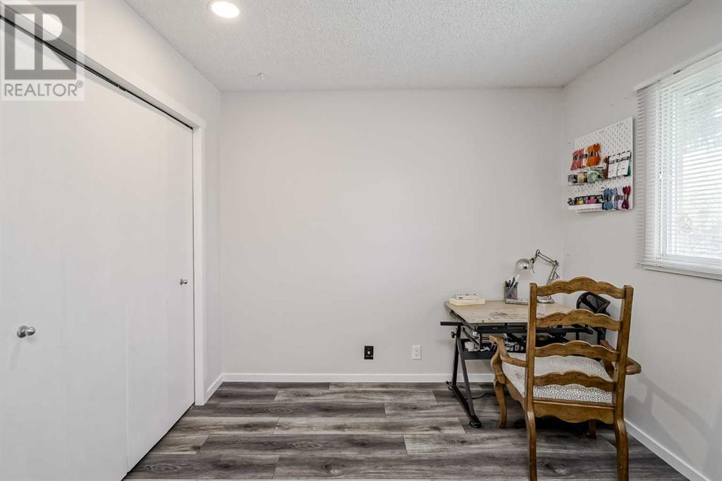 Single Family House Bi-level for Sale in  Falconridge Place NE Falconridge Calgary 