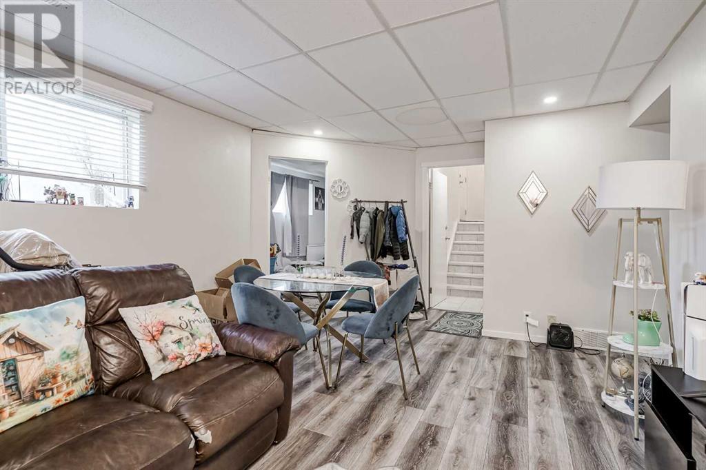 Single Family House Bi-level for Sale in  Falconridge Place NE Falconridge Calgary 