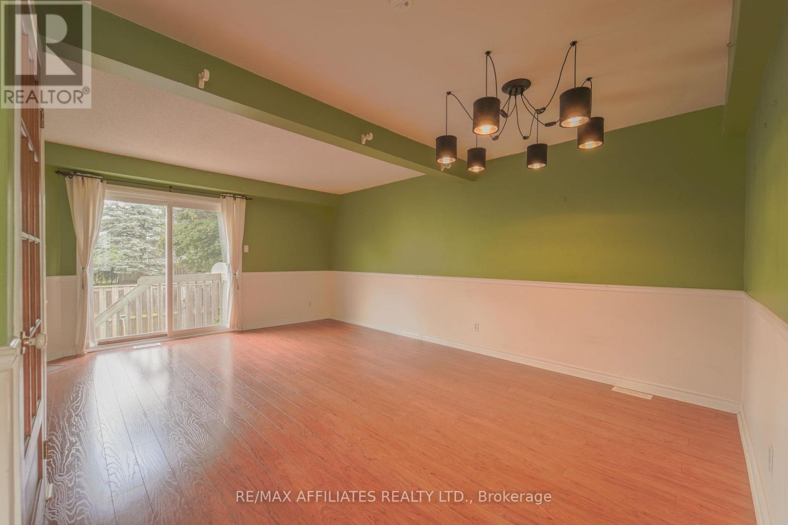 Photo 25 of 65 47 Mcdermot Court, Ottawa ON