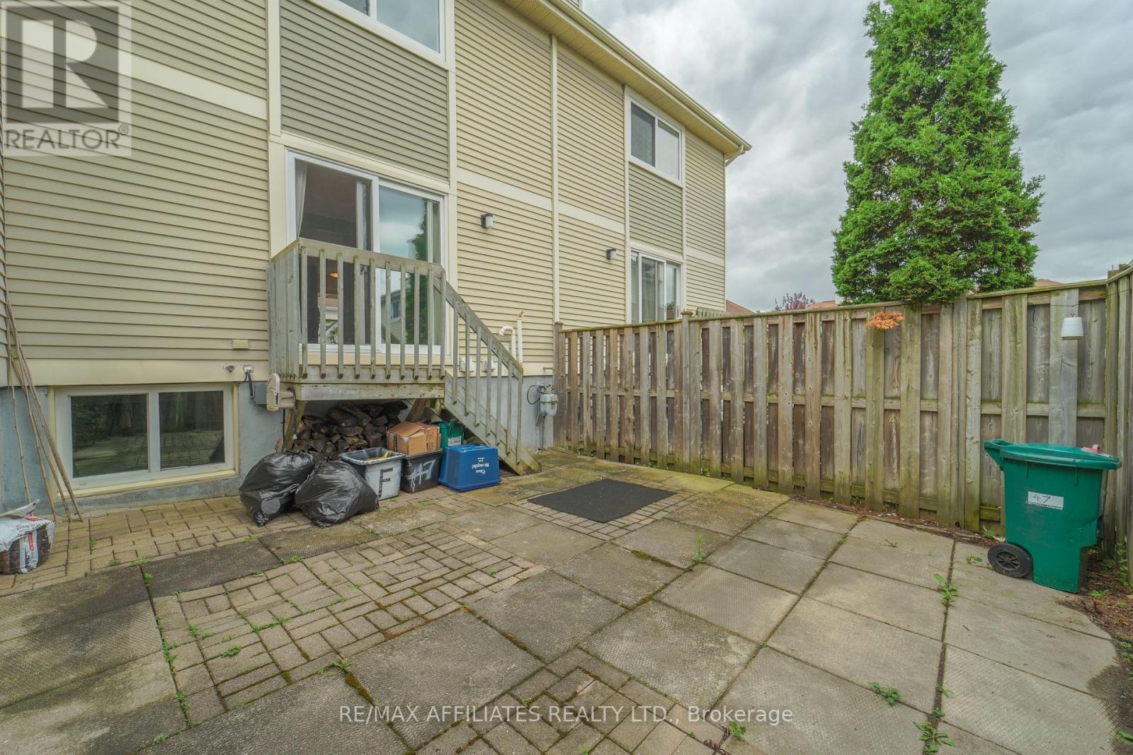 Photo 28 of 65 47 Mcdermot Court, Ottawa ON