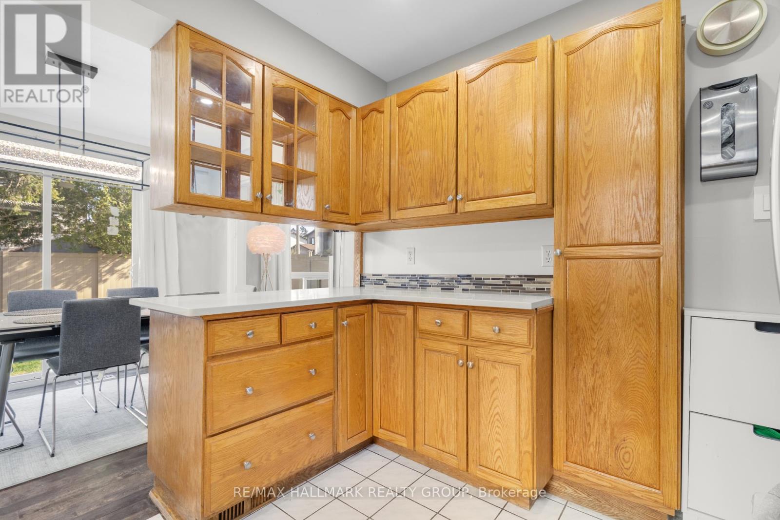 Photo 10 of 32 Brando Crescent, Ottawa ON