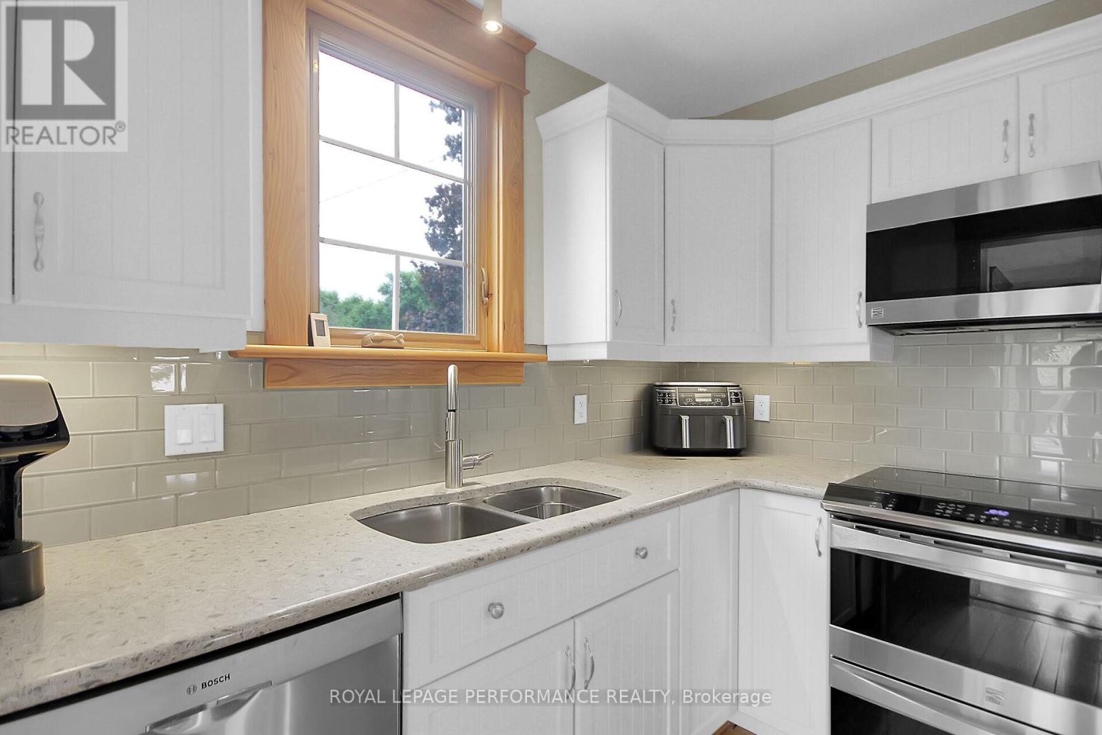 Photo 31 of 9374 Marvelville Road, Ottawa ON