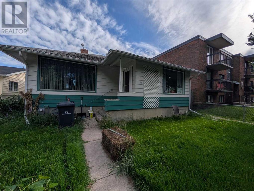 35 4 Avenue SE
