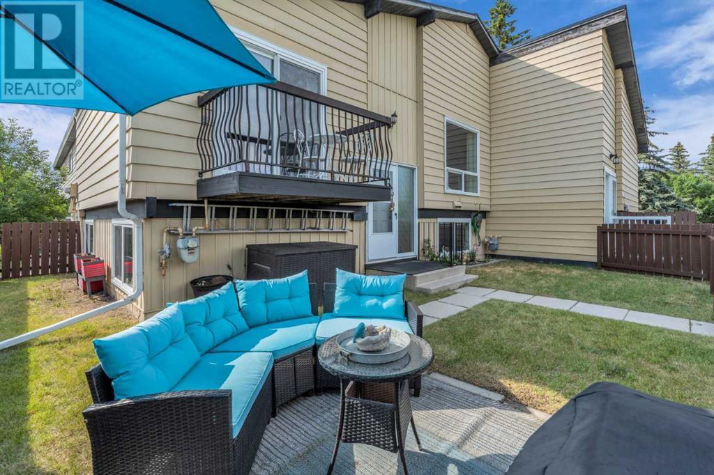 Single Family House Bi-level for Sale in    Street NE Huntington Hills Calgary 
