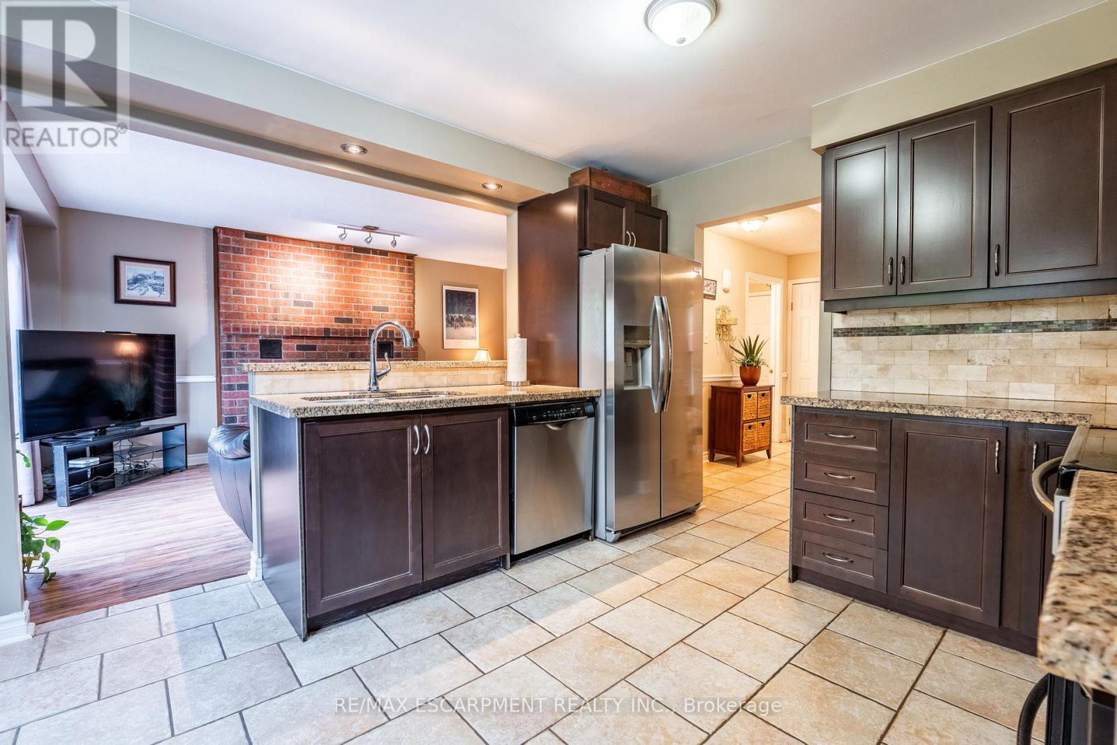 Photo 30 of 24 Vance Crescent, Hamilton ON