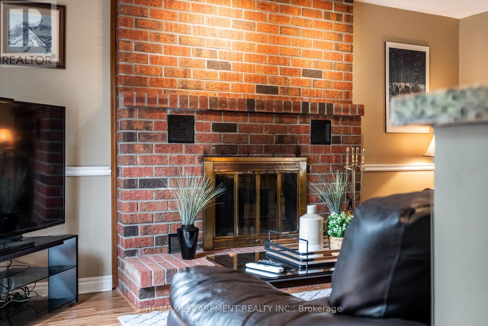Photo 37 of 24 Vance Crescent, Hamilton ON