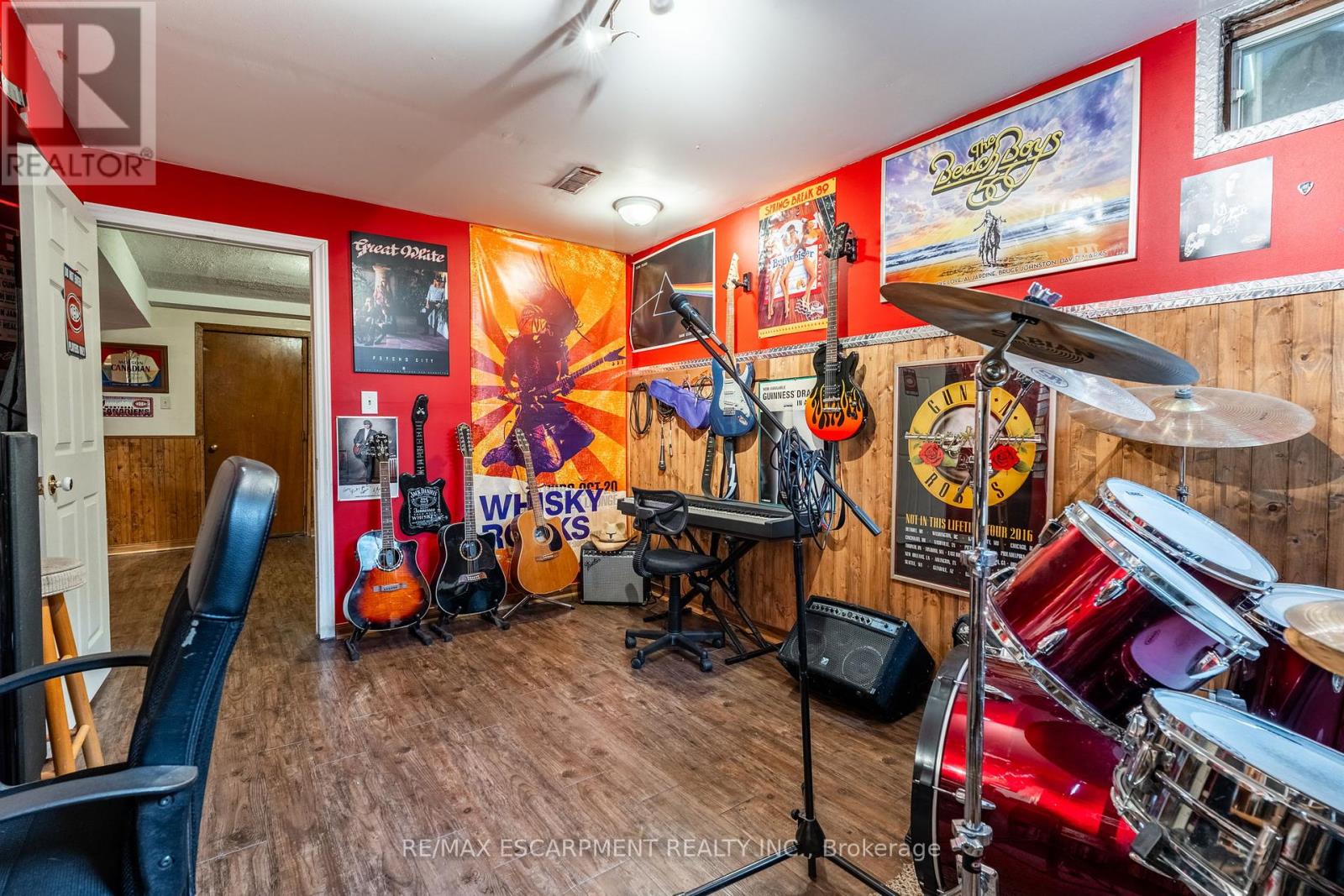 Photo 45 of 24 Vance Crescent, Hamilton ON