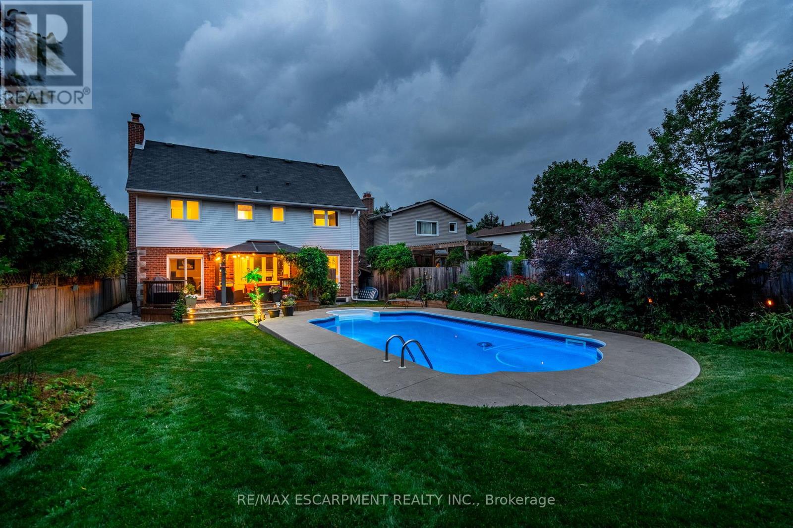 Photo 38 of 24 Vance Crescent, Hamilton ON