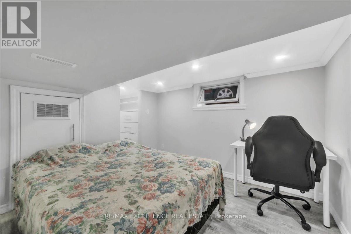 Photo 7 of 626 Downie Street, Peterborough Central ON