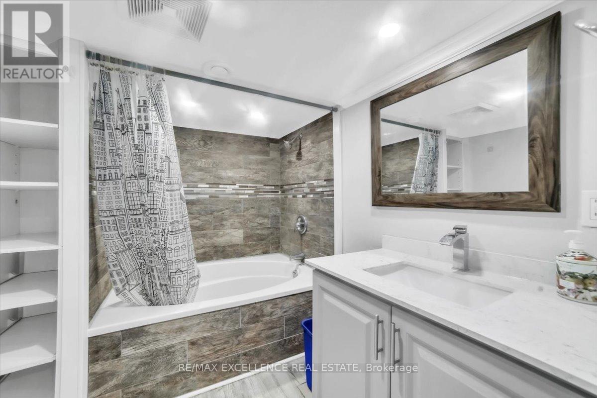 Photo 30 of 626 Downie Street, Peterborough Central ON