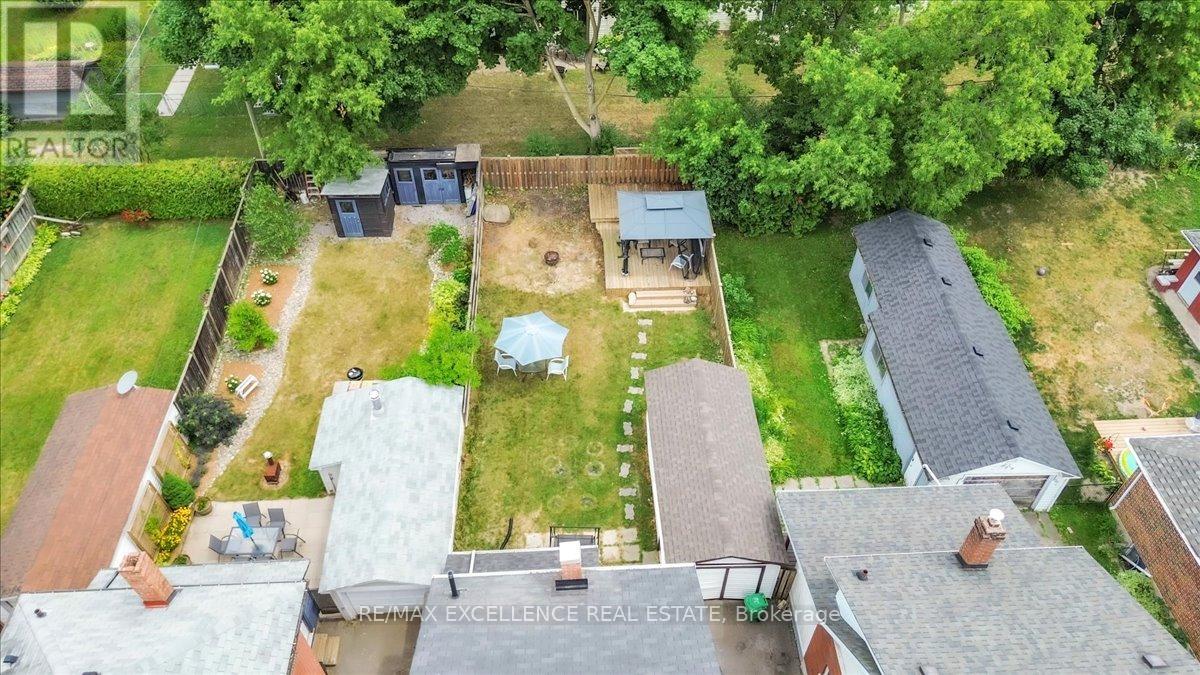 Photo 8 of 626 Downie Street, Peterborough Central ON