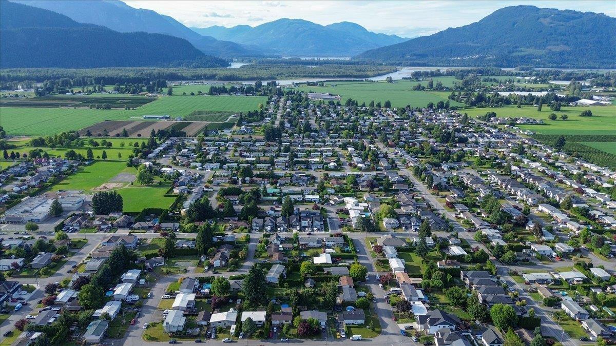 Photo 17 of 46513 Hope River Road Fairfield Island, Chilliwack BC