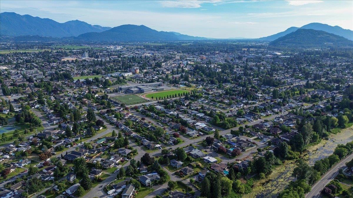 Photo 14 of 46513 Hope River Road Fairfield Island, Chilliwack BC