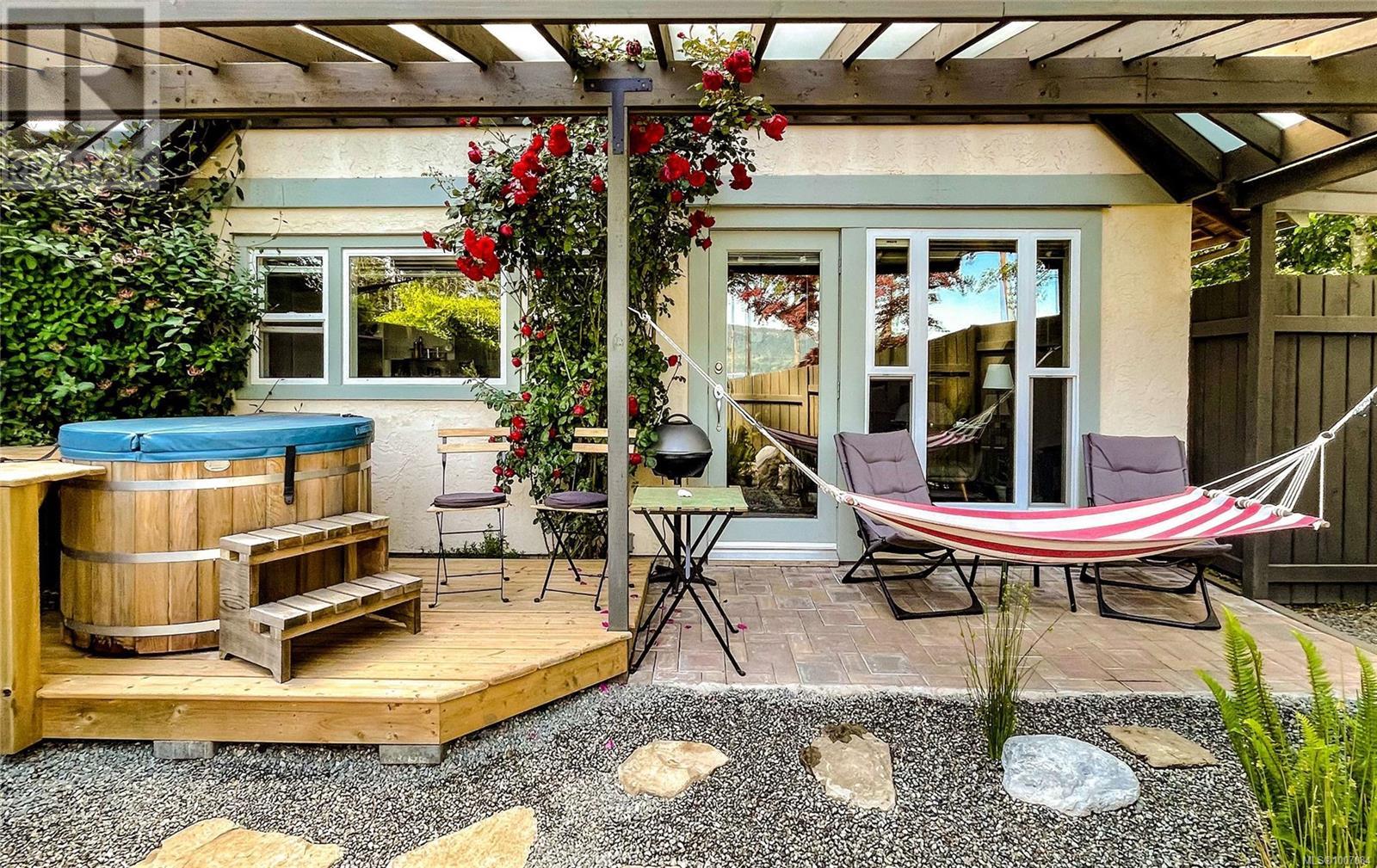 1901 East Rd, Denman Island