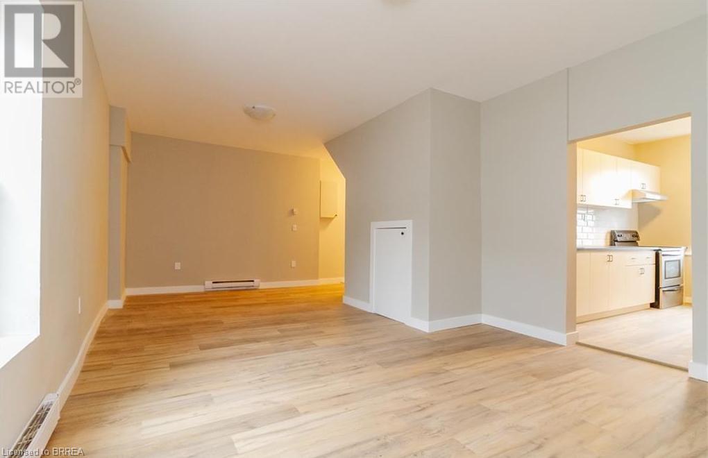 Photo 6 of 302 Colborne Street Unit 3, Brantford ON