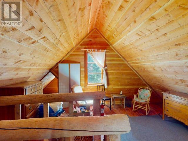 1297 TENNYSON RD, Savary Island