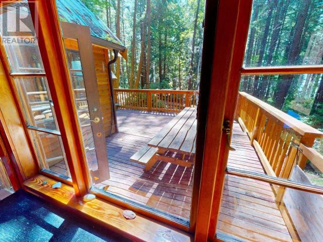 1297 TENNYSON RD, Savary Island