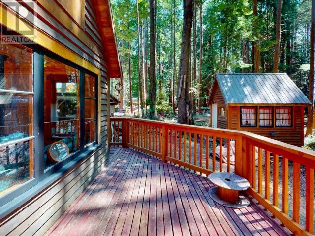 1297 TENNYSON RD, Savary Island
