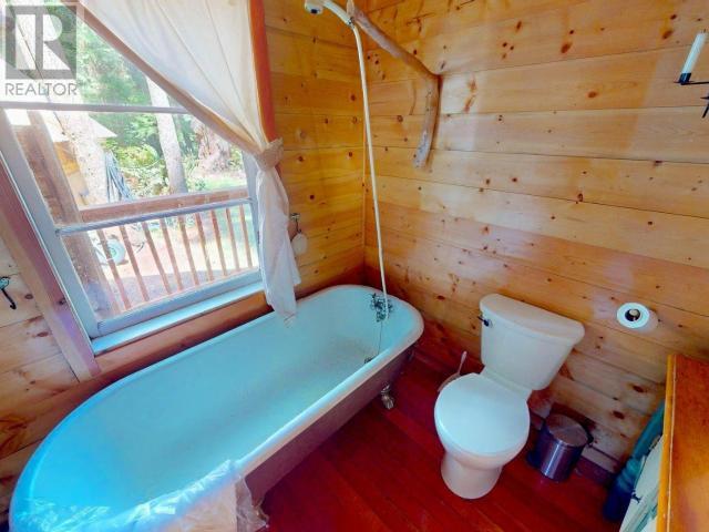 1297 TENNYSON RD, Savary Island