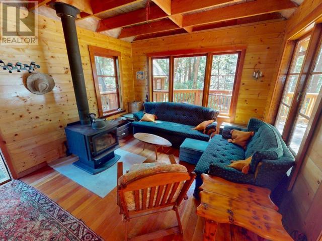 1297 TENNYSON RD, Savary Island