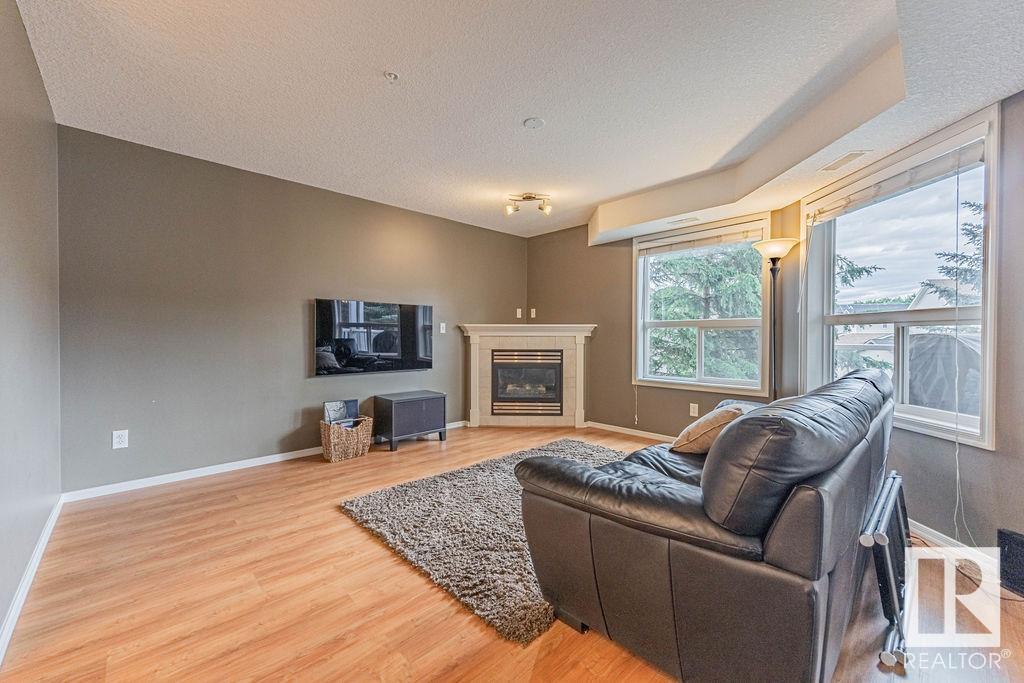 Photo 11 of 222 9008 99 Av Nw, Edmonton AB