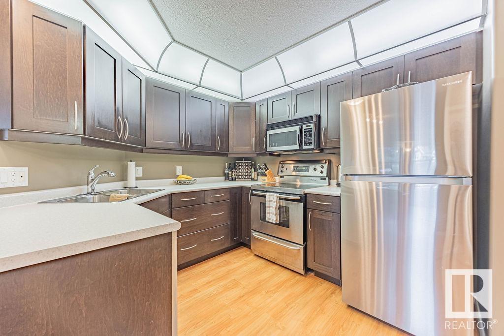 Photo 7 of 222 9008 99 Av Nw, Edmonton AB