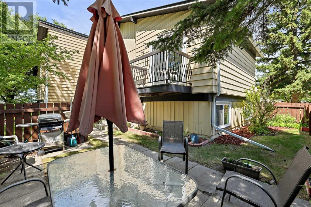 Single Family House Bi-level for Sale in    Street NE Huntington Hills Calgary 
