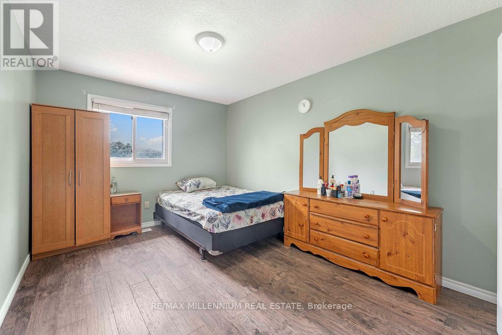 Photo 22 of 7 Empire Crescent, Clarington ON