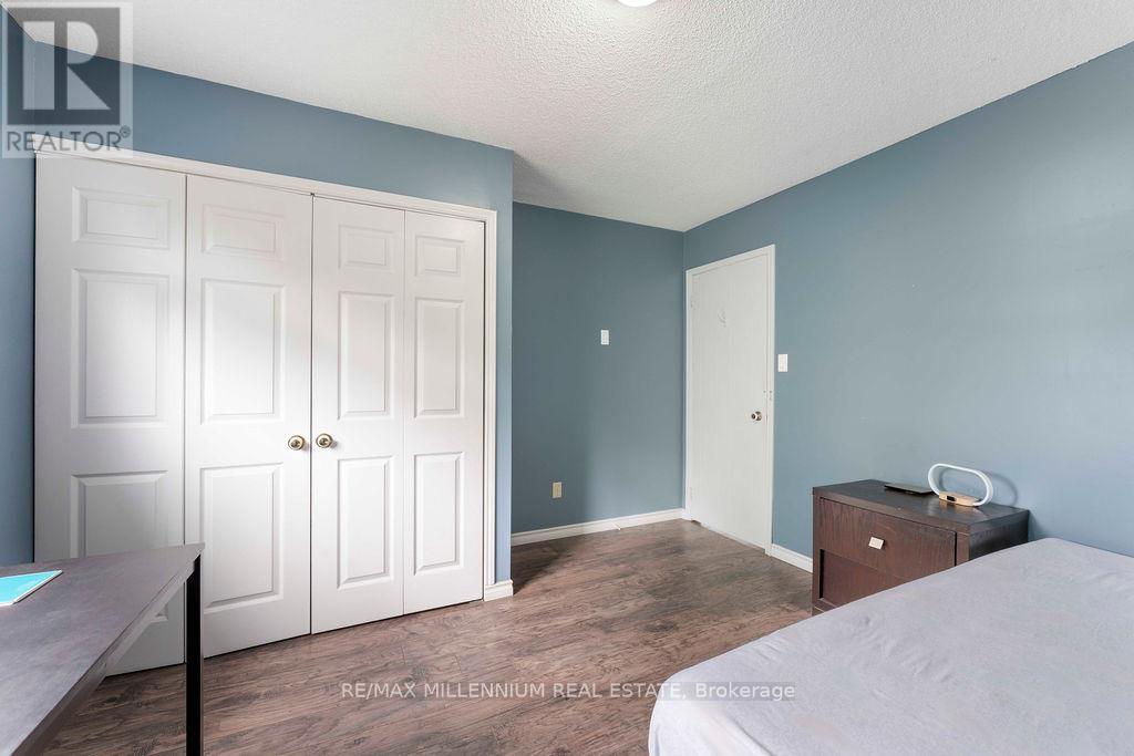 Photo 32 of 7 Empire Crescent, Clarington ON