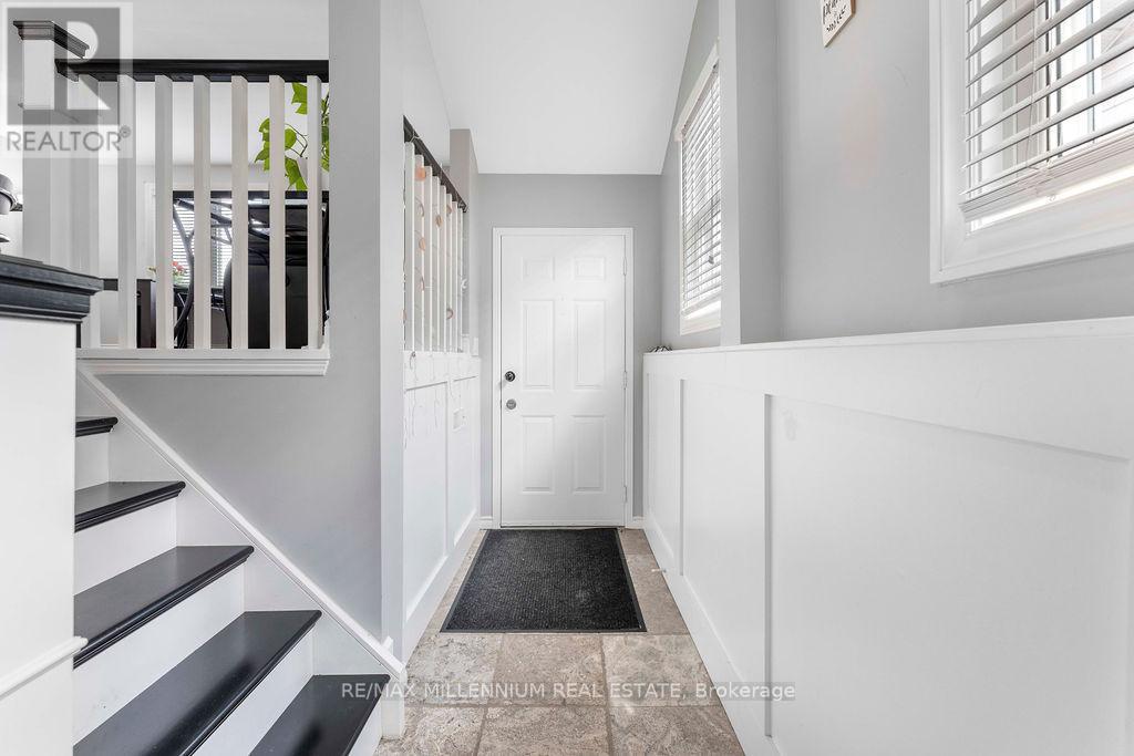 Photo 26 of 7 Empire Crescent, Clarington ON