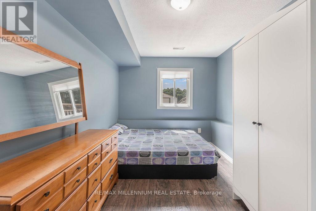 Photo 14 of 7 Empire Crescent, Clarington ON