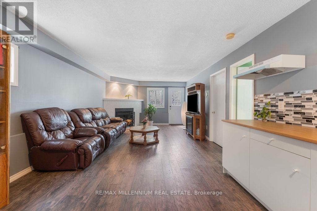 Photo 30 of 7 Empire Crescent, Clarington ON