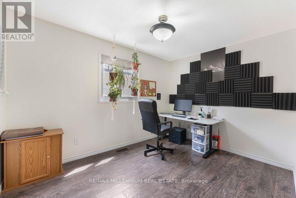Photo 13 of 7 Empire Crescent, Clarington ON