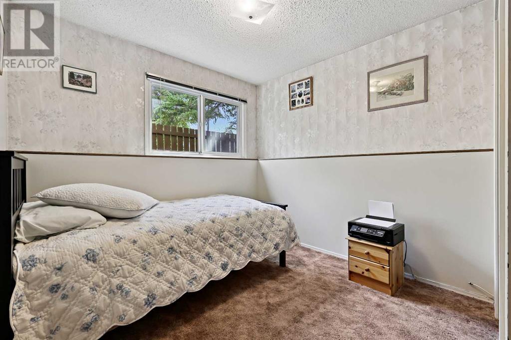 Single Family House Bi-level for Sale in    Street NE Huntington Hills Calgary 