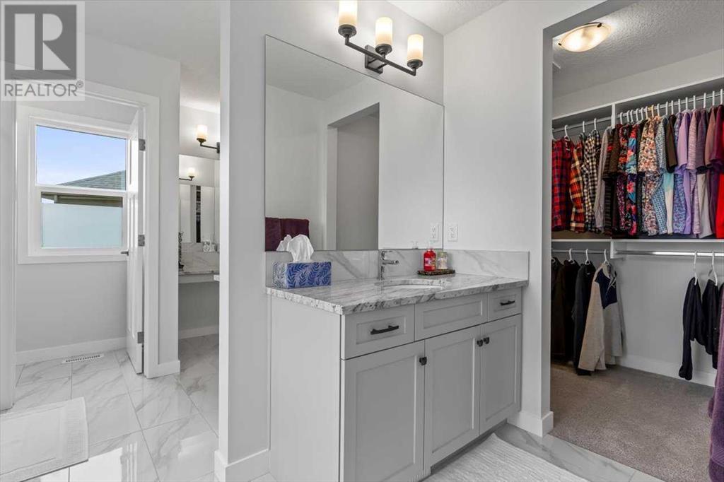 Single Family House for Sale in  Howse Mount NE Livingston Calgary 
