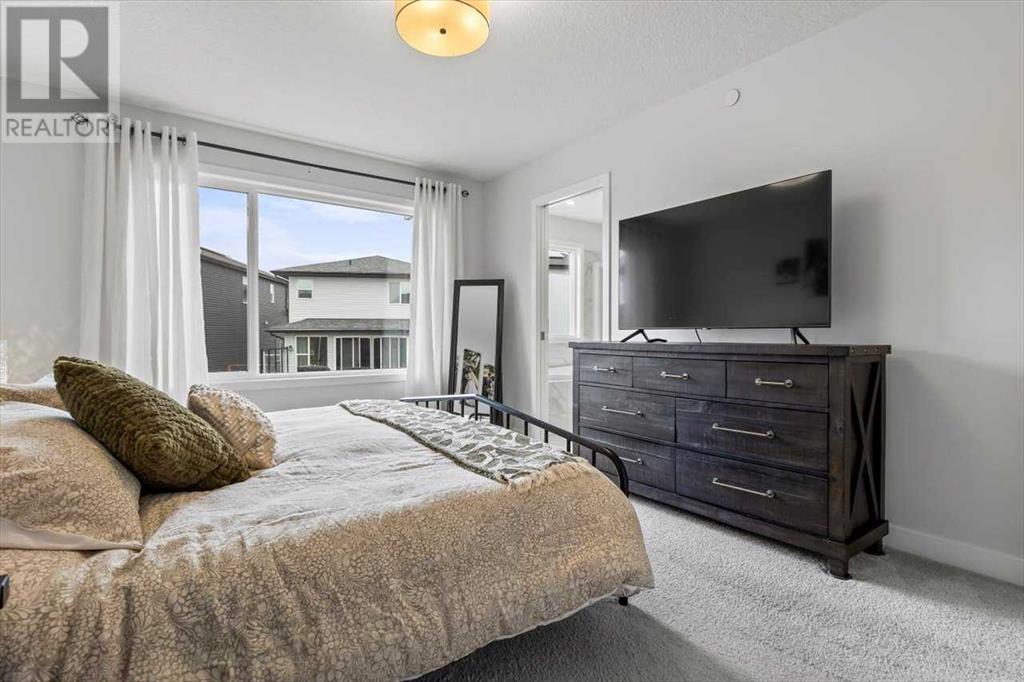 Single Family House for Sale in  Howse Mount NE Livingston Calgary 