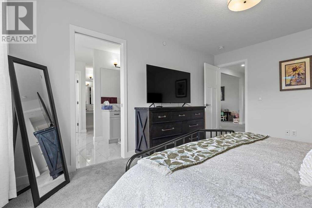 Single Family House for Sale in  Howse Mount NE Livingston Calgary 