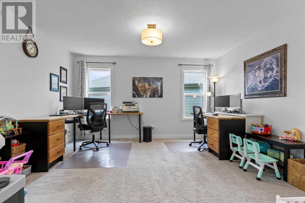 Single Family House for Sale in  Howse Mount NE Livingston Calgary 