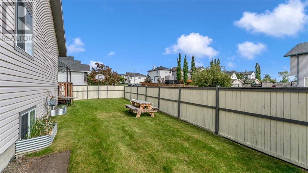 Single Family House Bi-level for Sale in  Citadel Way NW Citadel Calgary 