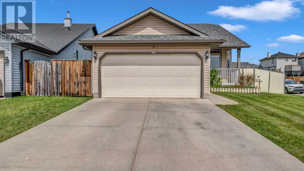 Single Family House Bi-level for Sale in  Citadel Way NW Citadel Calgary 