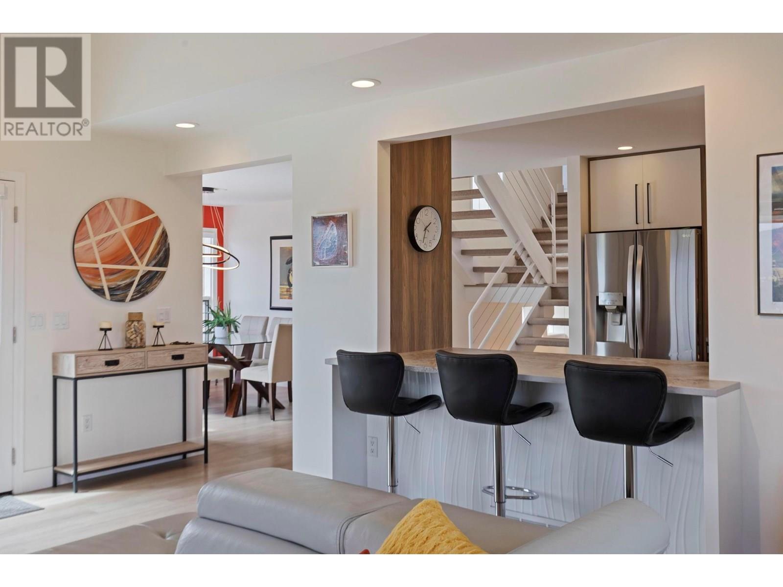  2266 Omineca Place, Kelowna
