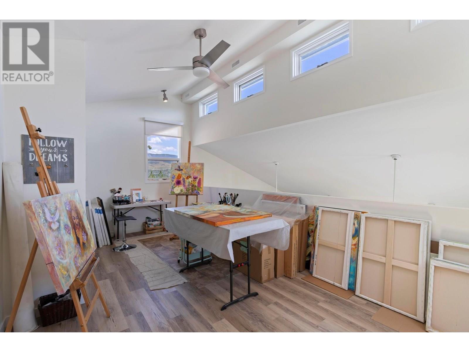  2266 Omineca Place, Kelowna
