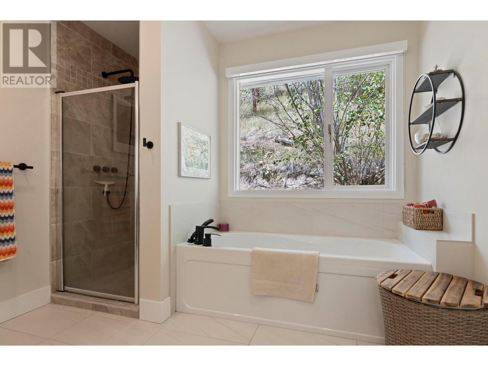  2266 Omineca Place, Kelowna